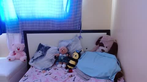 paola online show from 01/30/25, 08:31