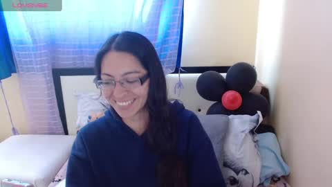 paola online show from 02/21/25, 04:37