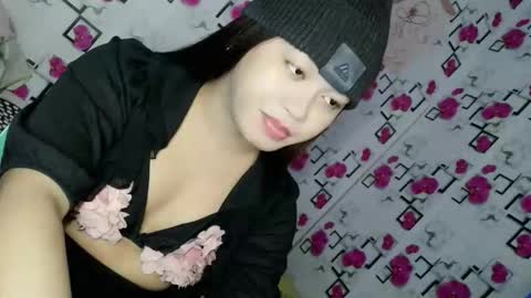 1sexy_kim69 online show from 04/15/26, 07:58