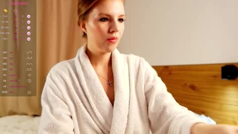 VICTORIA online show from 09/17/25, 01:07