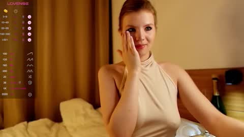 VICTORIA online show from 10/04/25, 01:14