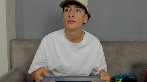 Snapshot of 1threestar chatting on 01/09/25, 12:09 1Threestar online show from 01/09/25, 12:09