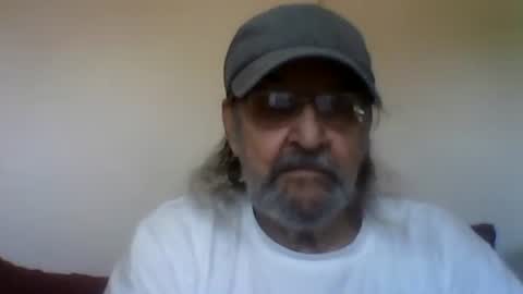 1valentine online show from 10/31/25, 07:04