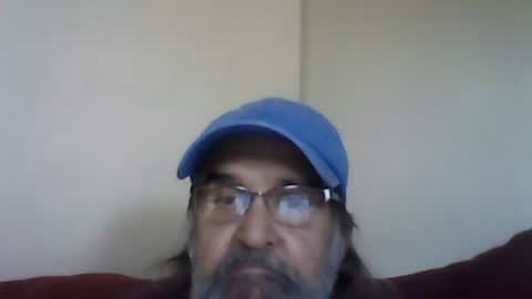 1valentine online show from 12/14/25, 05:18