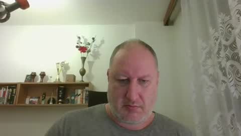 Snapshot of 1vaso chatting on 12/13/24, 07:10 1vaso online show from 12/13/24, 07:10