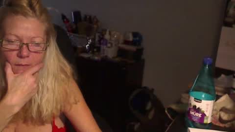 Susan online show from 12/24/24, 02:43