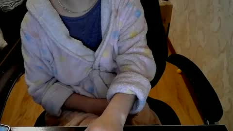 Snapshot of 1your_hot_girls chatting on 12/12/24, 05:26 1your_hot_girls online show from 12/12/24, 05:26
