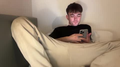 21boybifun online show from 04/16/26, 08:53