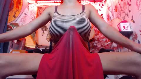 Snapshot of 21cmmusclecockts chatting on 10/27/25, 01:59 mharjorie online show from 10/27/25, 01:59