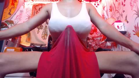 Snapshot of 21cmmusclecockts chatting on 10/28/25, 08:11 mharjorie online show from 10/28/25, 08:11