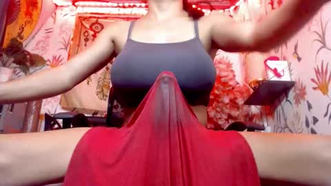 Snapshot of 21cmmusclecockts chatting on 12/17/25, 04:02 mharjorie online show from 12/17/25, 04:02