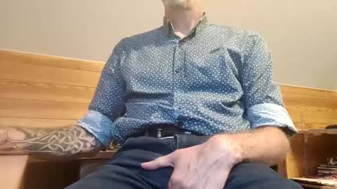 22_acacia_avenue online show from 06/01/26, 07:04