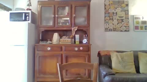 22esserre online show from 12/02/24, 12:51