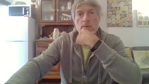 22esserre online show from 10/02/25, 11:39