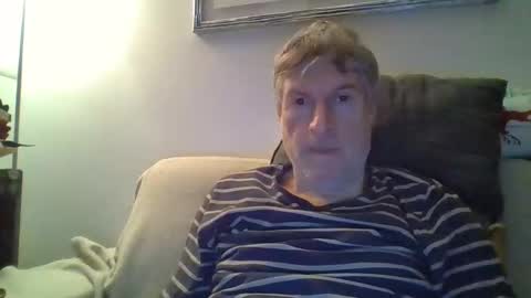 Snapshot of 22esserre chatting on 01/17/26, 11:08 22esserre online show from 01/17/26, 11:08