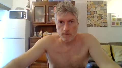 Snapshot of 22esserre chatting on 06/25/26, 11:37 22esserre online show from 06/25/26, 11:37