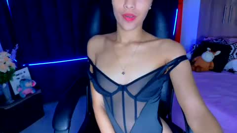 Snapshot of 24isabella chatting on 05/26/26, 12:12 Isabella online show from 05/26/26, 12:12