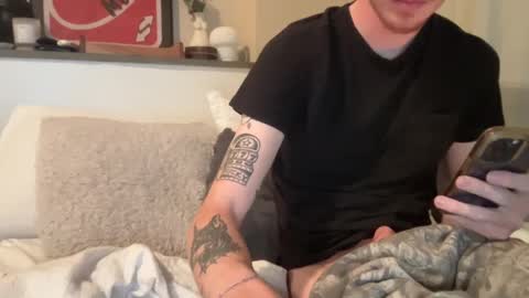 Snapshot of 26sneakers chatting on 12/13/24, 05:16 26sneakers online show from 12/13/24, 05:16