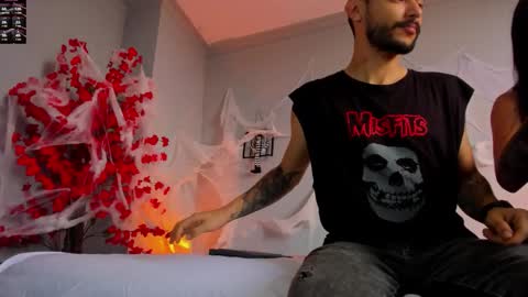 2_fire online show from 10/29/25, 08:32