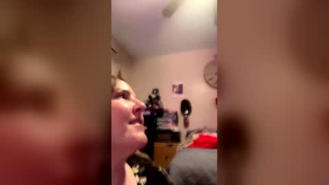 2blondesonepup online show from 05/04/26, 12:39