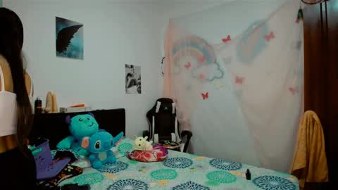 Snapshot of 2girls__dream chatting on 05/02/26, 07:13 samantha sharon online show from 05/02/26, 07:13