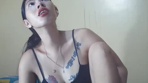 Snapshot of 2pinaybeauty chatting on 11/06/25, 12:17 2pinaybeauty online show from 11/06/25, 12:17