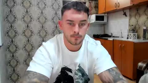 Snapshot of 2sexymuscles chatting on 10/27/25, 08:57 2sexymuscles online show from 10/27/25, 08:57