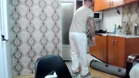 2sexymuscles online show from 11/03/25, 08:54