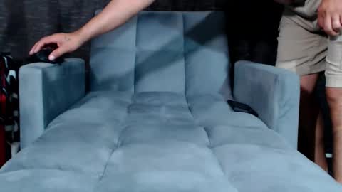 Snapshot of 2sexyniknowit chatting on 06/11/26, 02:53 domingo online show from 06/11/26, 02:53