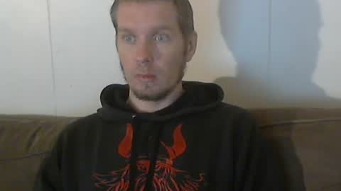 Snapshot of 2small4you83 chatting on 12/19/24, 09:28 2small4you83 online show from 12/19/24, 09:28