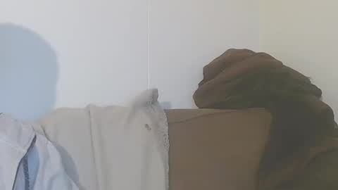 Snapshot of 2small4you83 chatting on 02/11/25, 04:01 2small4you83 online show from 02/11/25, 04:01