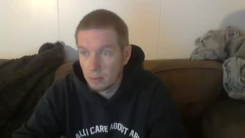 Snapshot of 2small4you83 chatting on 03/07/25, 12:58 2small4you83 online show from 03/07/25, 12:58