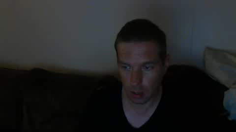 Snapshot of 2small4you83 chatting on 09/22/25, 05:04 2small4you83 online show from 09/22/25, 05:04