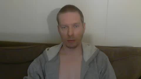 2small4you83 online show from 02/12/26, 11:22