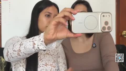 Dalilah and Tarah online show from 04/01/26, 02:03