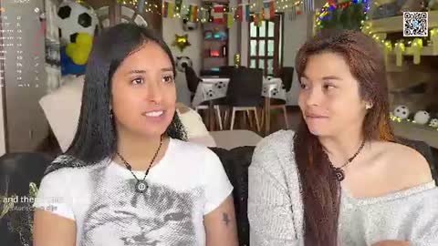 Snapshot of 2summerlove2 chatting on 06/26/26, 06:45 Dalilah and Tarah online show from 06/26/26, 06:45