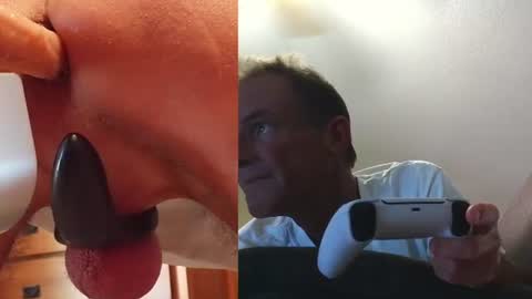Snapshot of 2tiredoftoys chatting on 07/11/26, 12:46 2tiredoftoys online show from 07/11/26, 12:46