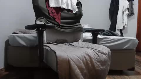 Ask me online show from 09/24/25, 02:42