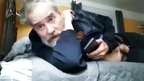 Snapshot of 32666damon chatting on 12/18/25, 01:00 32666damon online show from 12/18/25, 01:00