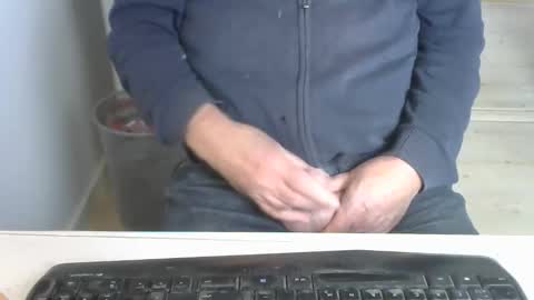 Snapshot of 3390soeren chatting on 01/18/26, 12:09 Soeren online show from 01/18/26, 12:09