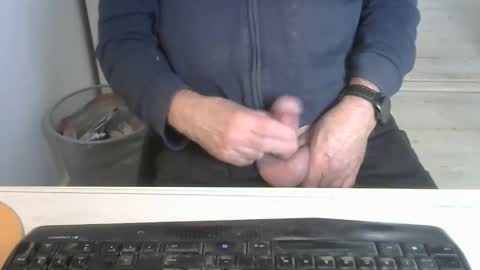 Snapshot of 3390soeren chatting on 02/27/26, 12:27 Soeren online show from 02/27/26, 12:27