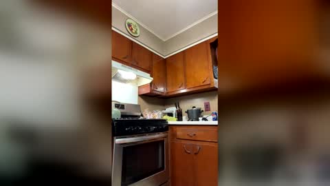 33adidas online show from 03/16/26, 07:56