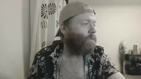 Snapshot of 33uk3 chatting on 10/28/25, 12:25 33UK online show from 10/28/25, 12:25