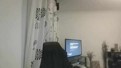 33UK online show from 12/03/25, 12:29