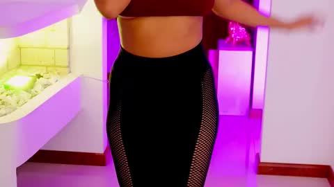 Snapshot of 3kam_amazonian chatting on 01/16/25, 12:31 independent model online show from 01/16/25, 12:31