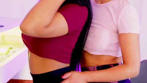 Snapshot of 3kam_amazonian chatting on 01/16/25, 03:35 independent model online show from 01/16/25, 03:35