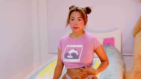 Snapshot of 3kam_amazonian chatting on 02/04/25, 09:49 independent model online show from 02/04/25, 09:49