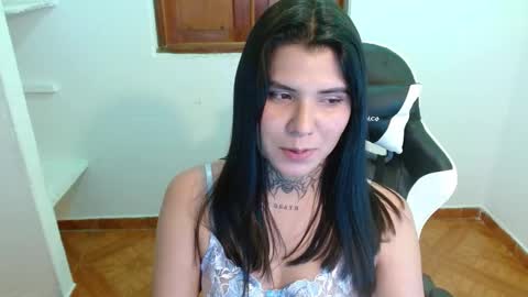 erika online show from 03/12/25, 10:07