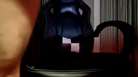 Snapshot of 3supman3 chatting on 10/09/25, 01:58 1 online show from 10/09/25, 01:58