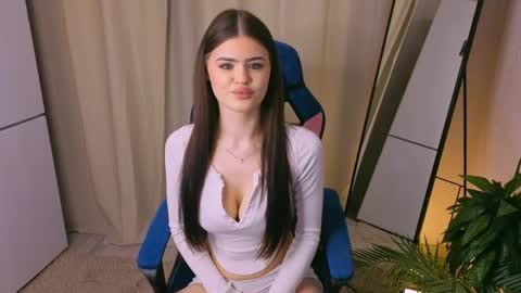 Eva online show from 03/31/26, 05:19